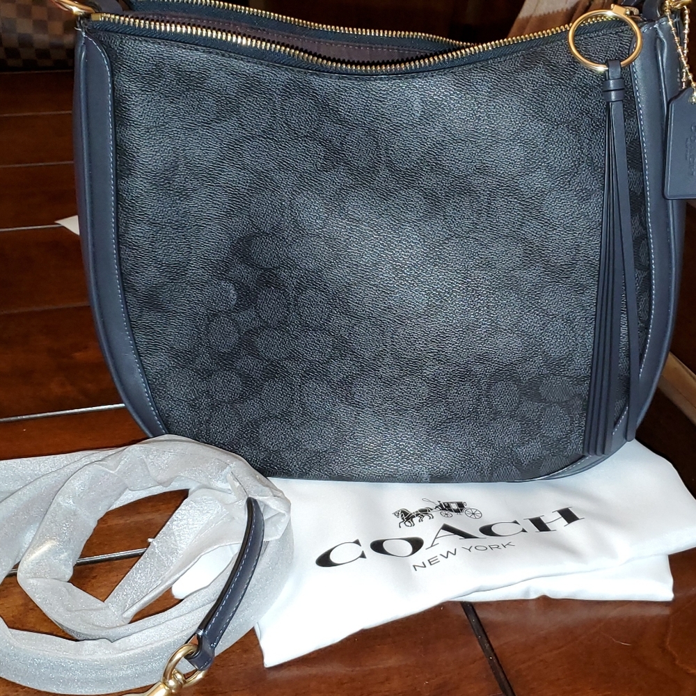 Coach Sutton Hobo Signature Canvas